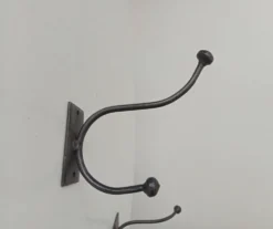 Paire de porte manteau brutaliste