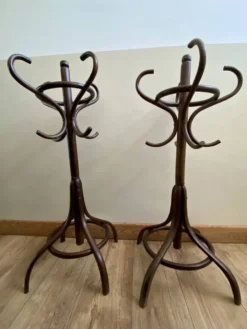Paire de porte manteaux miniatures style Bauman