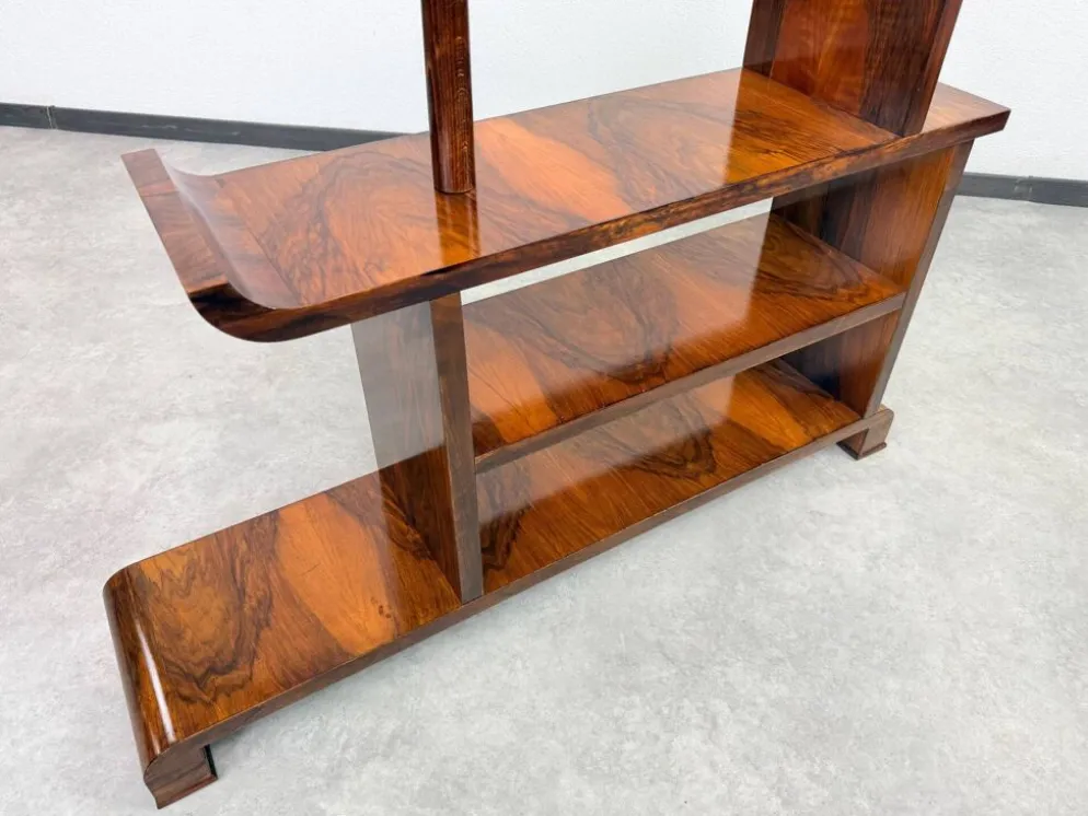 Paire de rares étagères à gradins / séparateurs de pièces de style Art Déco ancien