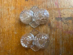 Paire De Saleron Ancien Art Déco Verre Moulé Salière Poivrier Vintage