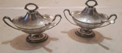 Paire de saucières en métal argenté, Angleterre fin XIXème