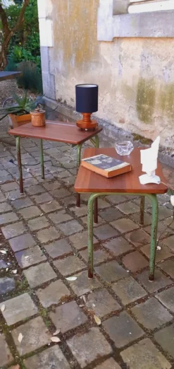 Paire de table année 60 en métal tubulaire et teck massif
