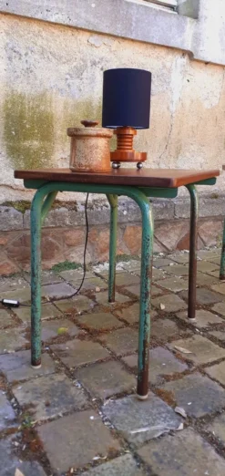 Paire de table année 60 en métal tubulaire et teck massif