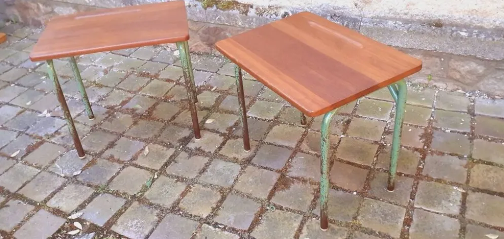 Paire de table année 60 en métal tubulaire et teck massif