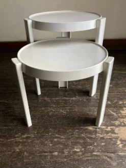 Paire de tables basses gigogne space age design italien 1960 Kastilia