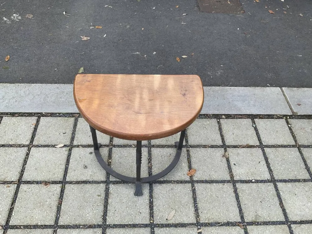 Paire de tables chêne et fer forge des années 30, Art déco