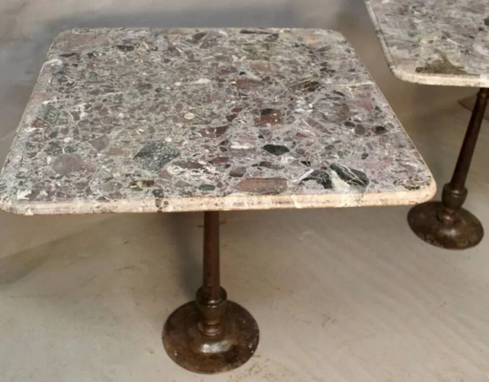 Paire De Tables De Bistrot Piètement Fonte Dessus Marbre