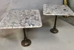 Paire De Tables De Bistrot Piètement Fonte Dessus Marbre