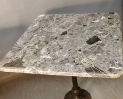 Paire De Tables De Bistrot Piètement Fonte Dessus Marbre