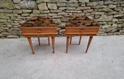 Paire de tables de chevet