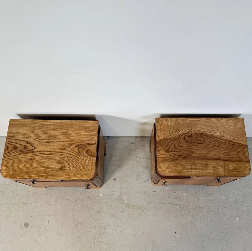 Paire de tables de chevet Art Déco, design épuré, années 1950