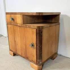Paire de tables de chevet Art Déco, design épuré, années 1950