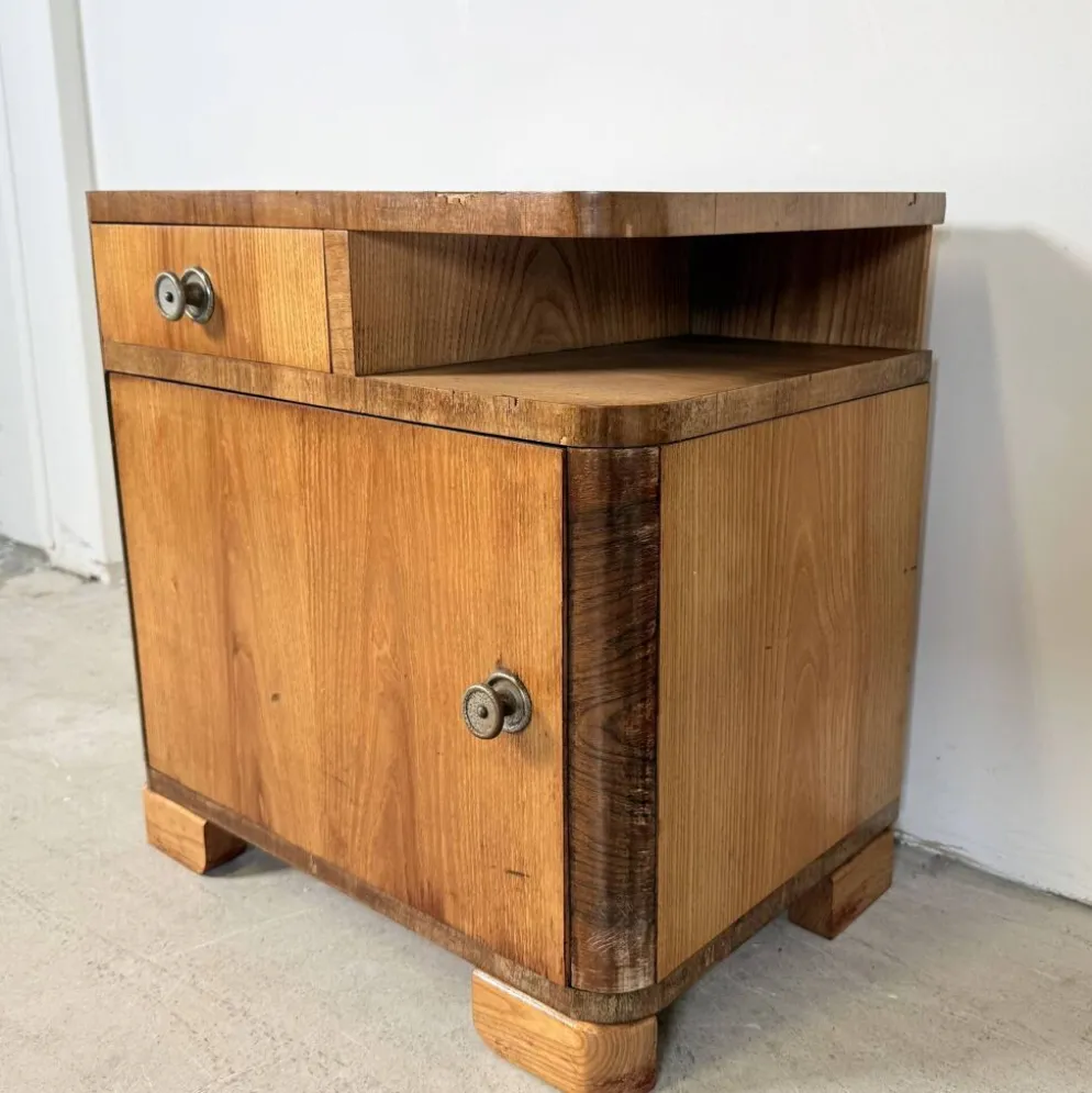 Paire de tables de chevet Art Déco, design épuré, années 1950