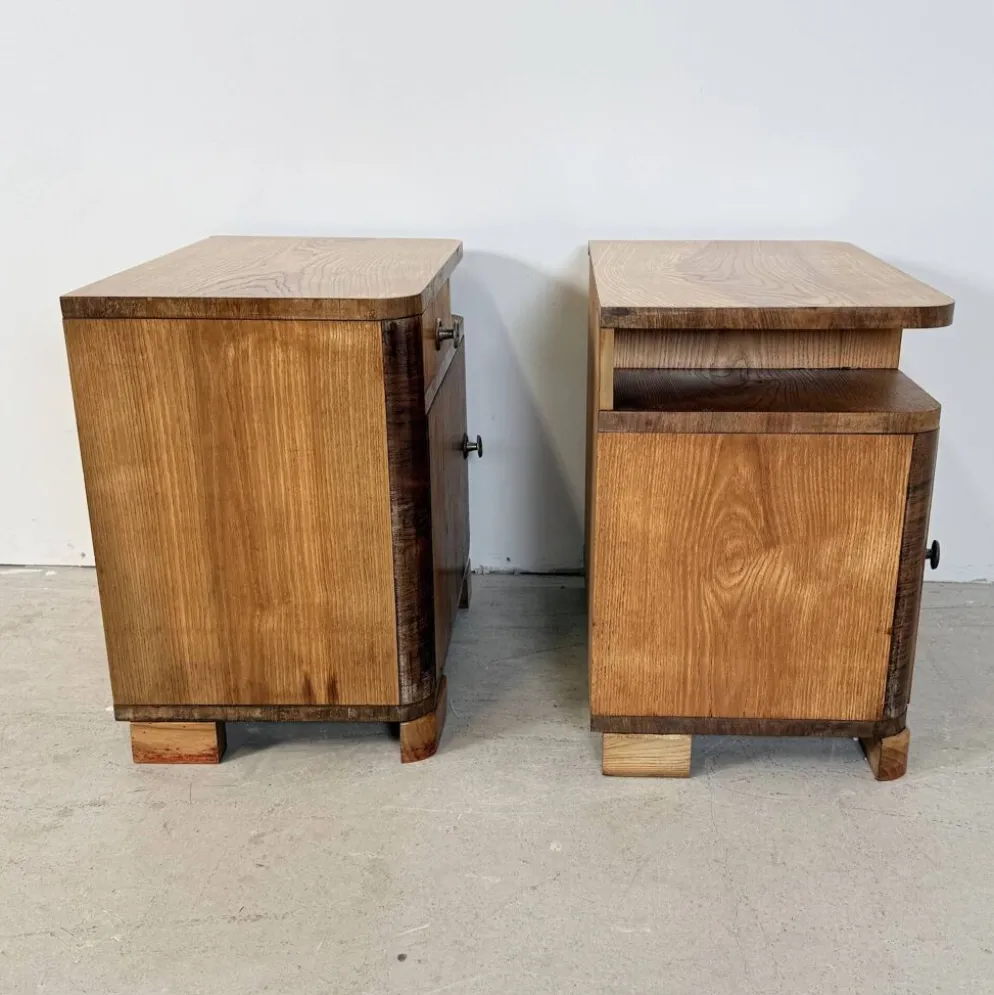 Paire de tables de chevet Art Déco, design épuré, années 1950