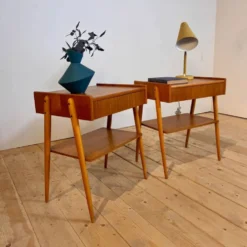 Paire de tables de chevet danoises en chêne, années 1960