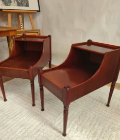 Paire de tables de chevet danoises scandinaves vintage en acajou – années 50