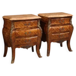 Paire de tables de chevet de style Louis XV, France, 20e siècle