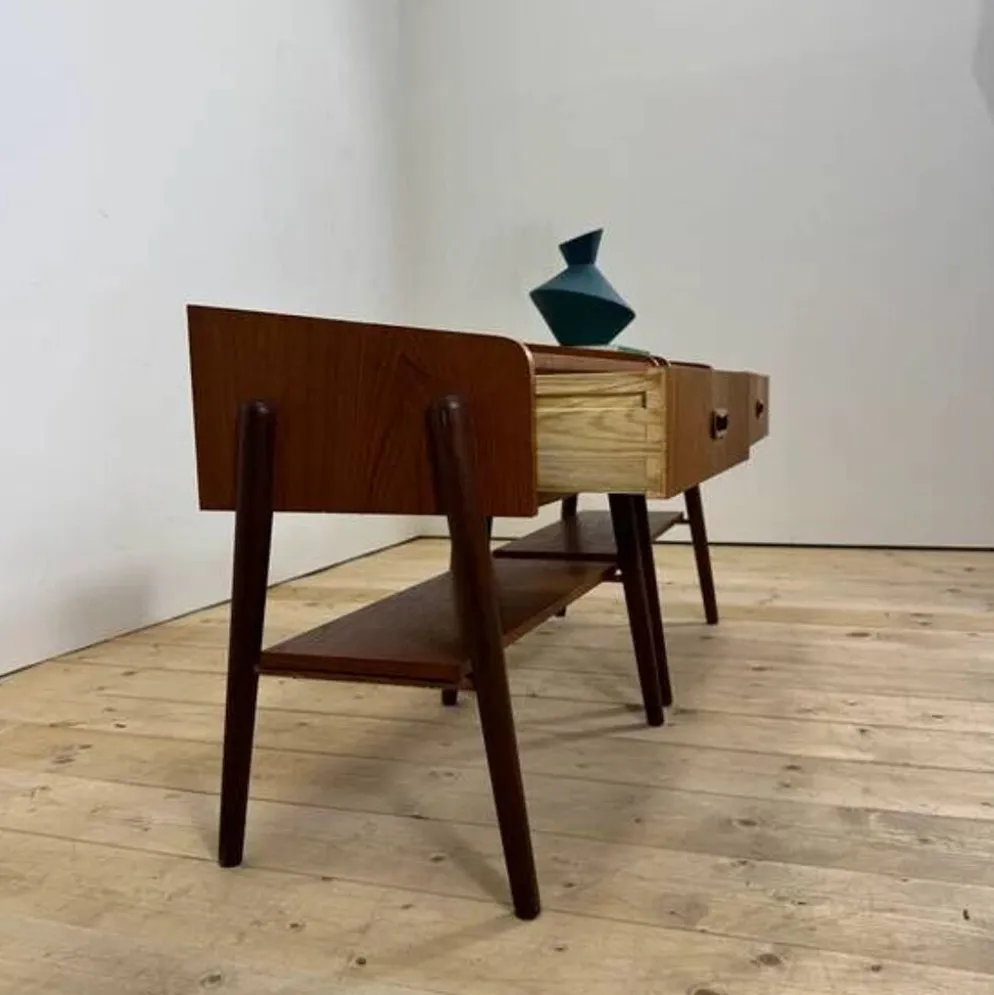 Paire de tables de chevet en teck danois, années 1960