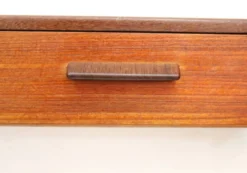 Paire de tables de chevet flottantes danoises en teck, années 1970