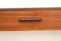 Paire de tables de chevet flottantes danoises en teck, années 1970