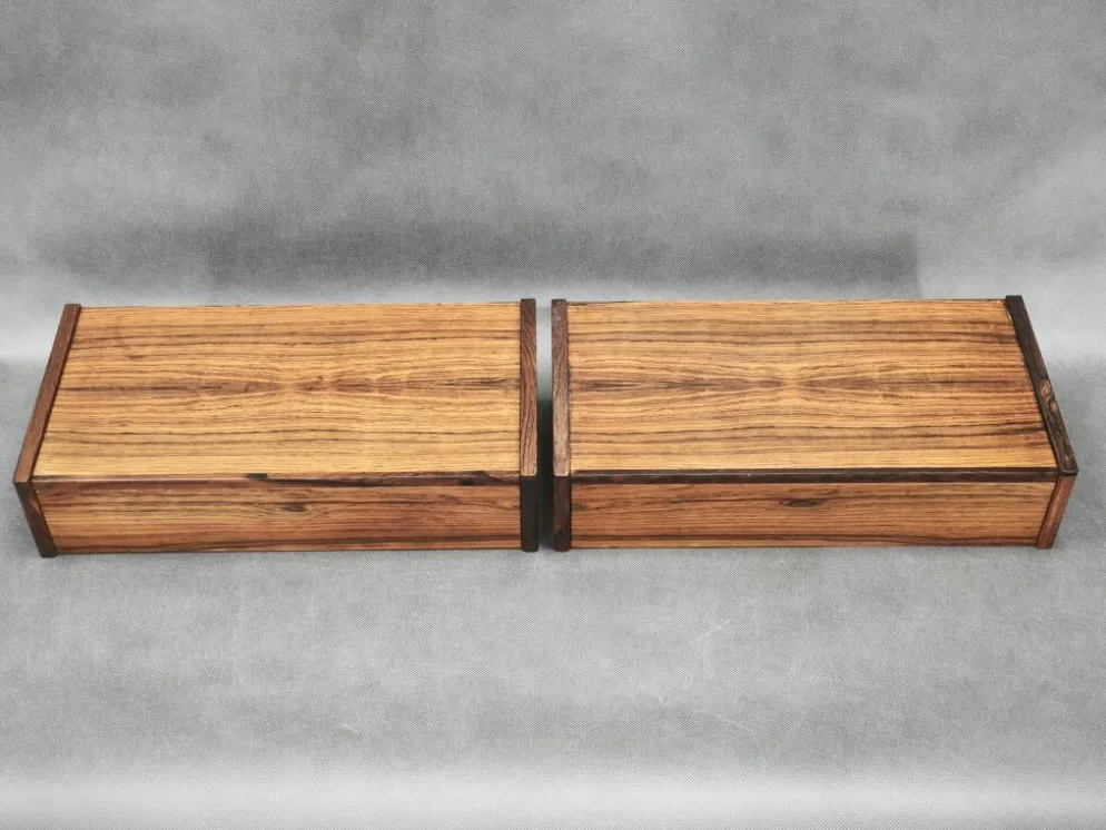 Paire de tables de chevet flottantes en palissandre danois, années 1960