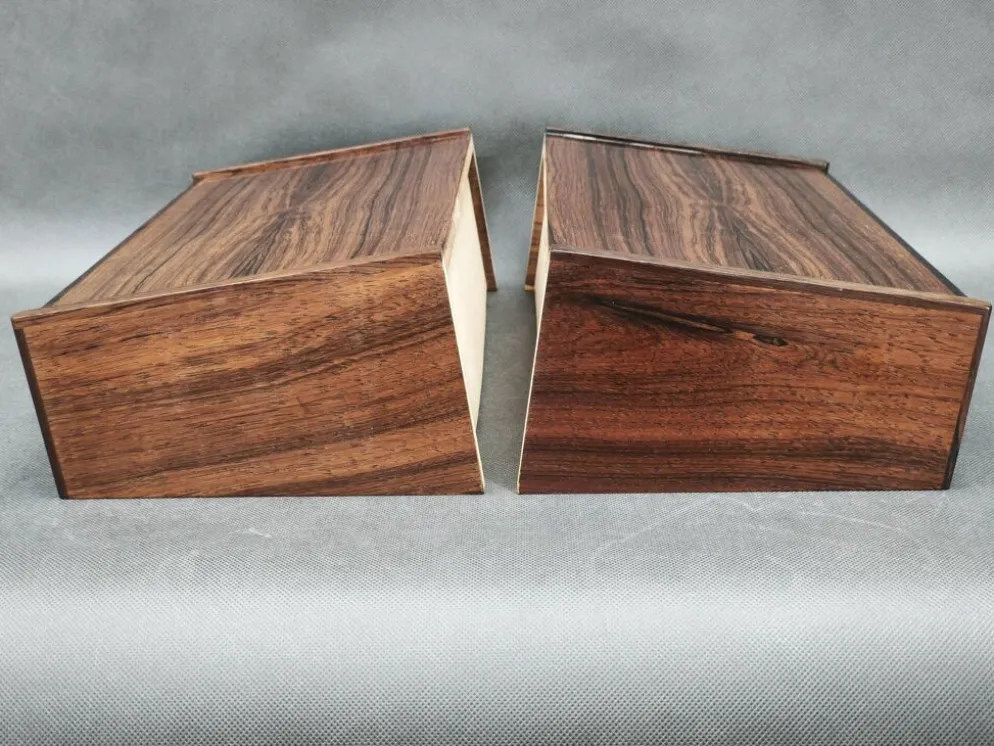 Paire de tables de chevet flottantes en palissandre danois, années 1960