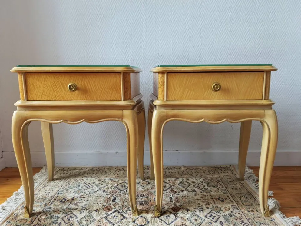 Paire de tables de chevet Françaises dans le goût de Jean Pascaud