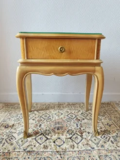 Paire de tables de chevet Françaises dans le goût de Jean Pascaud