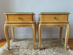 Paire de tables de chevet Françaises dans le goût de Jean Pascaud