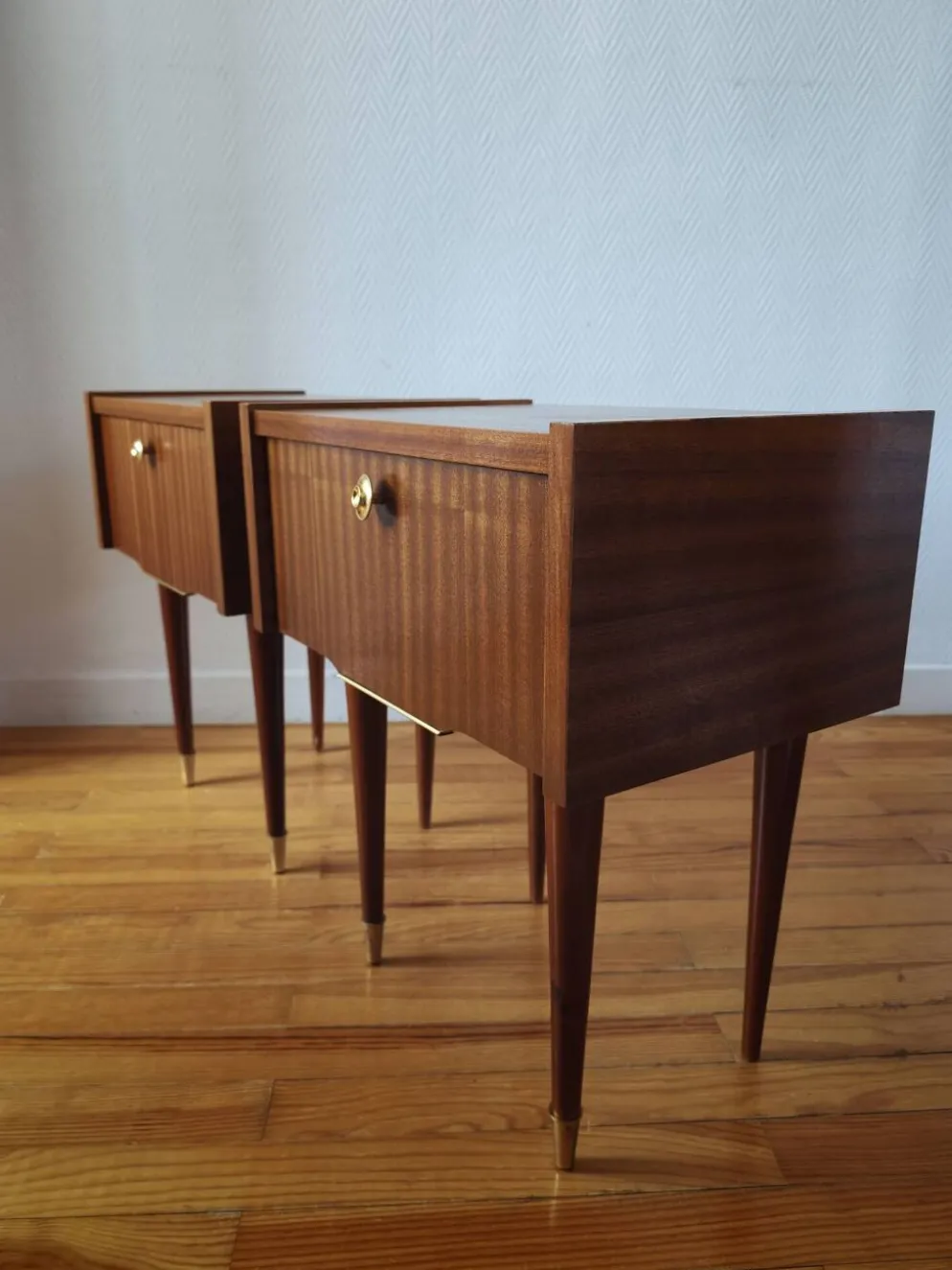 Paire de tables de chevet Mid-Century