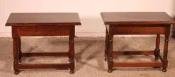 paire de tables de chevet ou bouts de canapé espagnoles en noyer