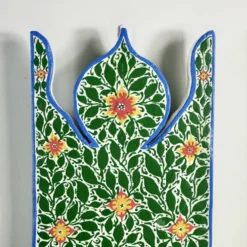 Paire de tables de chevet ou étagères tunisiennes peintes à la main