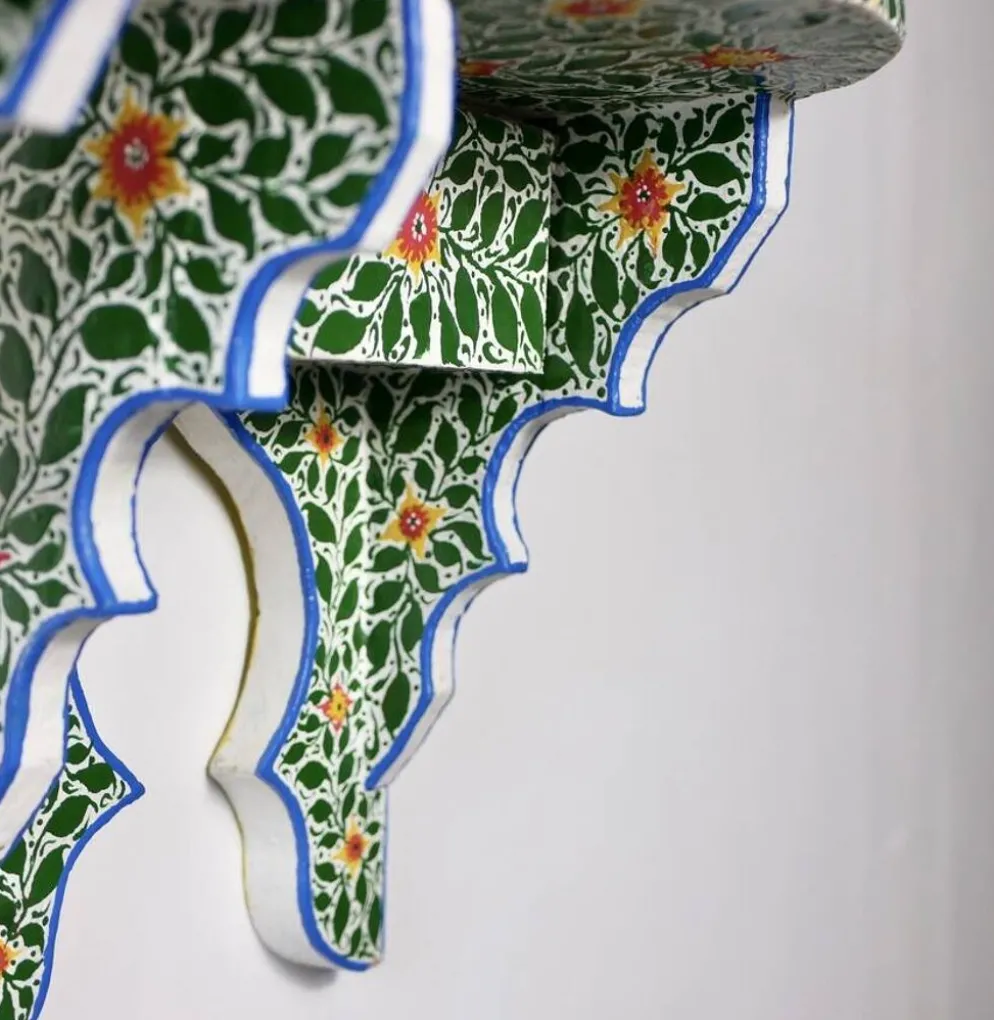 Paire de tables de chevet ou étagères tunisiennes peintes à la main