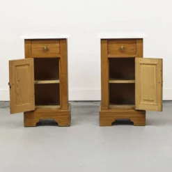 Paire de tables de chevet rustiques (ensemble)