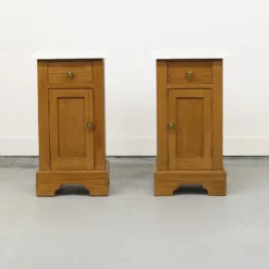 Paire de tables de chevet rustiques (ensemble)
