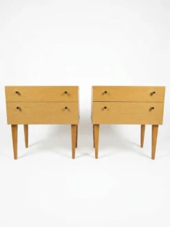 Paire de tables de chevet scandinaves en chêne des années 60