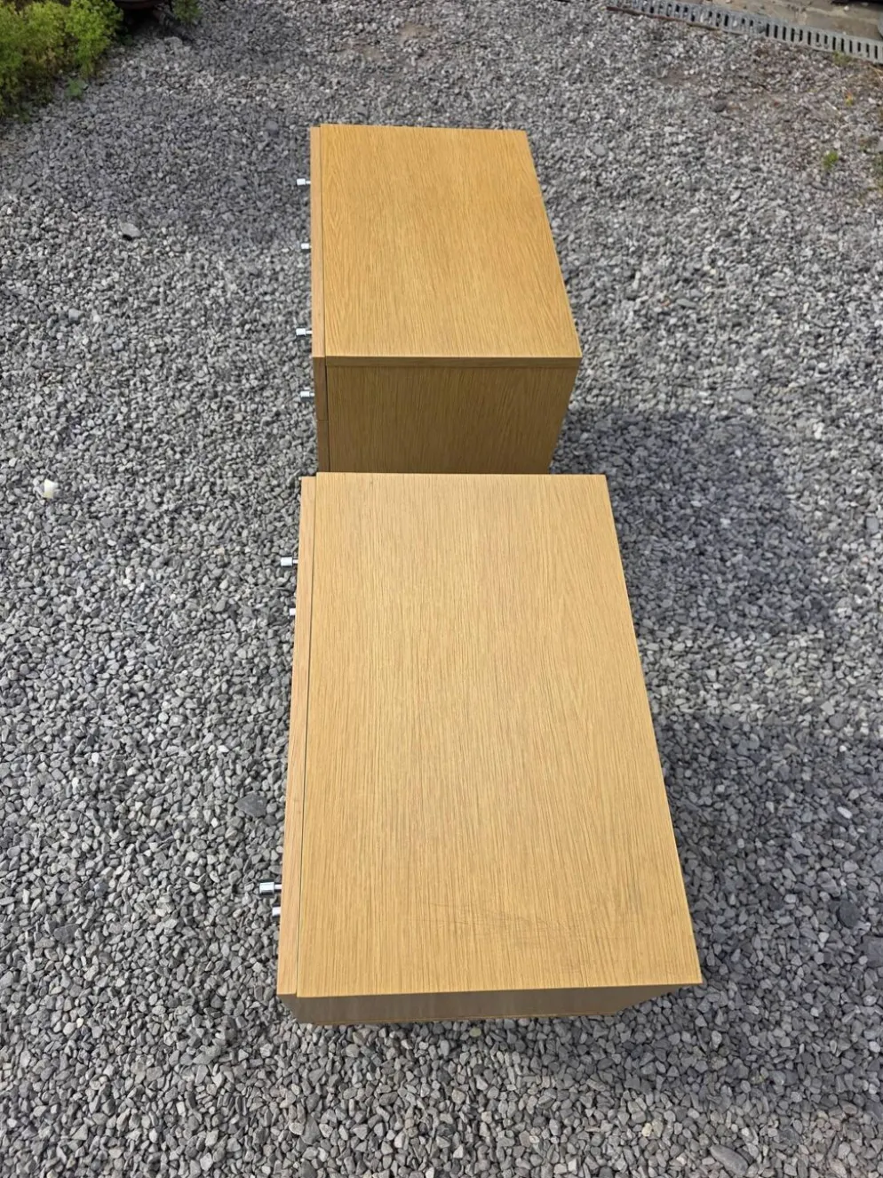 Paire de tables de chevet scandinaves en chêne des années 60