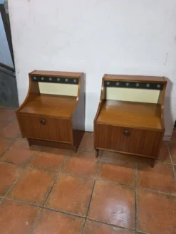 Paire de tables de chevet scandinaves en teck des années 60