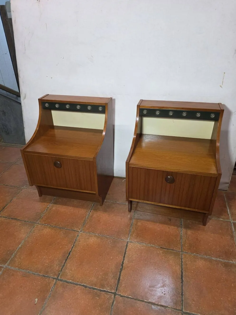 Paire de tables de chevet scandinaves en teck des années 60