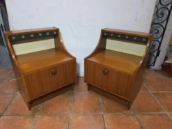 Paire de tables de chevet scandinaves en teck des années 60