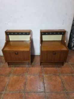Paire de tables de chevet scandinaves en teck des années 60