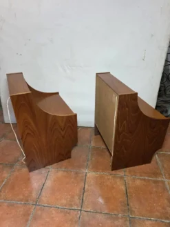 Paire de tables de chevet scandinaves en teck des années 60