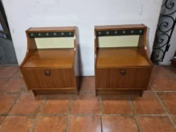 Paire de tables de chevet scandinaves en teck des années 60