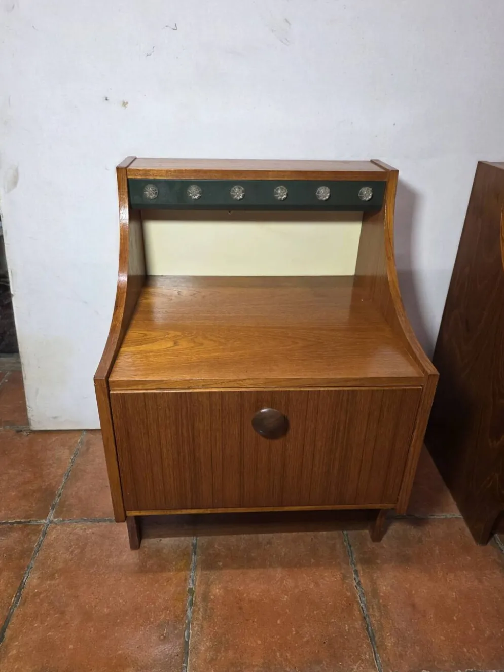 Paire de tables de chevet scandinaves en teck des années 60