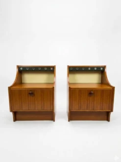 Paire de tables de chevet scandinaves en teck des années 60