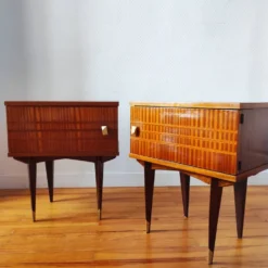 Paire de tables de chevet scandinaves, années 50-60