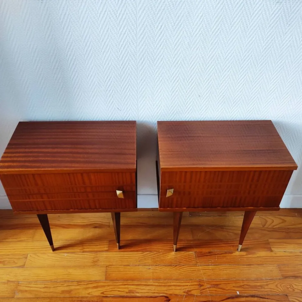 Paire de tables de chevet scandinaves, années 50-60