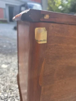 Paire de tables de chevet style Louis XV en merisier
