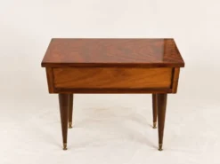 Paire de tables de chevets vintage en bois plaqué à finition brillante