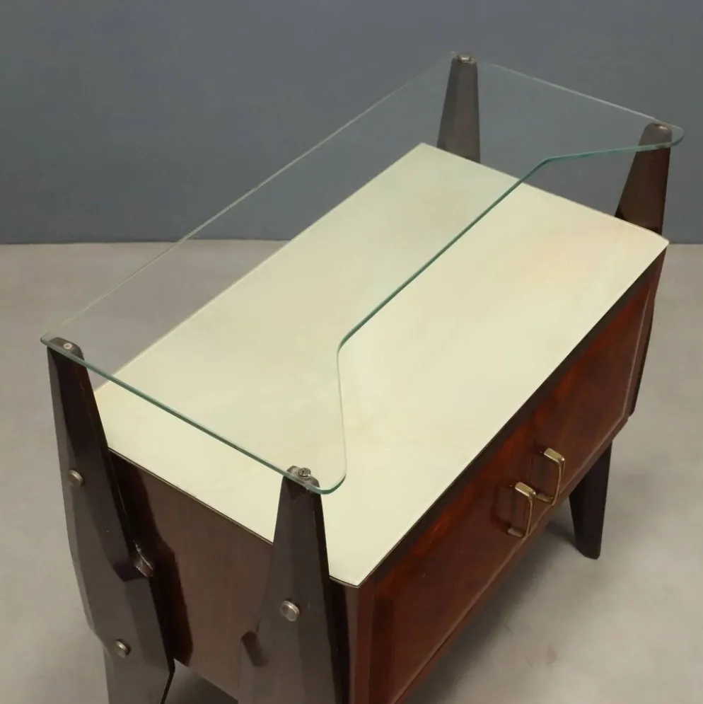 Paire de tables de chevet vintage en hêtre et verre, design Italie, années 1960